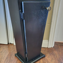 Load image into Gallery viewer, TP Coffin