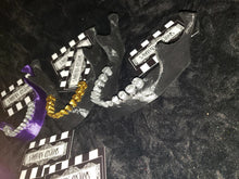 Load image into Gallery viewer, Jaw Bone Stand